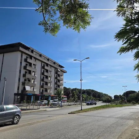 The Waterpark View - Nest Apartment