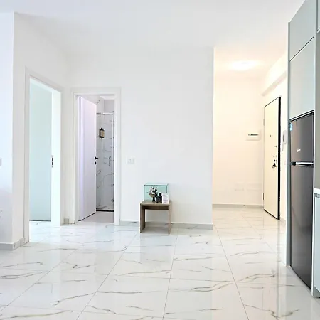 Blue Slide House - 1br, Waterpark, Shoreline Golem (Tirana)